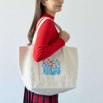 Afternoon Tea「ニューイヤーズバッグ」発売決定！　お花トートに“限定キャニスター缶”などをIN