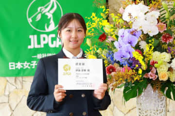 高校生トップ合格は史上2人目　“現役JKプロ”が今年は3人誕生「励まし合いながらやっていた」