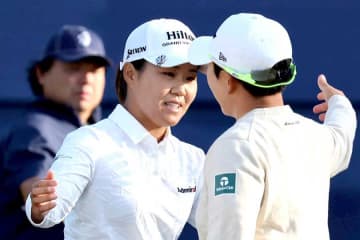 女子ゴルフ地上波中継で「出てくるとは…！」「イケオジすぎ」　競技愛溢れる人気俳優に騒然