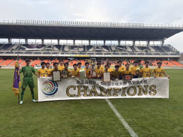 昨年度全国8強の上田西、東京都市大塩尻をPK戦の末に下し2年連続で全国切符を獲得