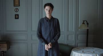 スイスの同調圧力に抵抗した少女の物語