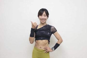 8分でお腹スッキリ！寝転ばずにできる“立ち腹筋”メニュー