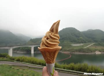 【大分県】バイクツーリングで味わう旬の柿ソフトクリーム！絶景が広がる「道の駅 のつはる」