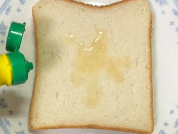 トーストにレモン汁をかけると？　いつもの朝食が一瞬でおしゃれになるアレンジ
