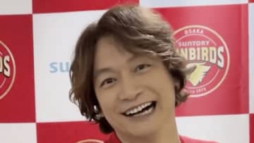 「1発で決めてやりました！」　香取慎吾、始球式で見せた華麗なサーブに歓声　「おっはー可愛い」「夢のような時間でした」