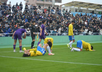 堀越が帝京に2-1で競り勝ち全国王手　國學院久我山は5-0で東海大高輪台を撃破し決勝へ