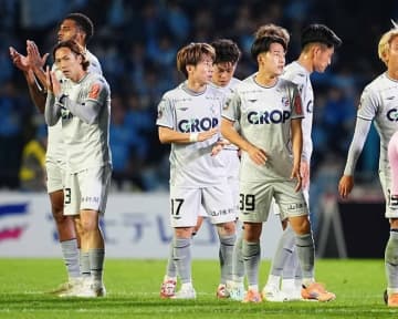 「本当に凄いし最高」「泣いた泣いた！」J１初年度の岡山が残留確定！“難易度の高いミッション”をクリア「めっちゃ嬉しい」などファン歓喜