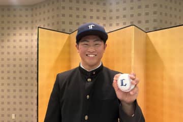 西武、育成4位・濱岡と入団交渉「先輩方の背中を追って自分も成長していきたい」