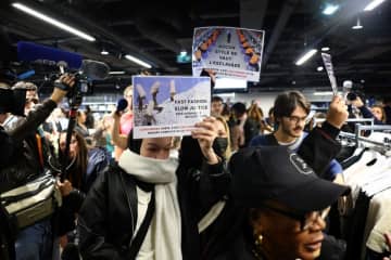 中国発通販SHEINの監視継続　フランス政府、停止手続きも