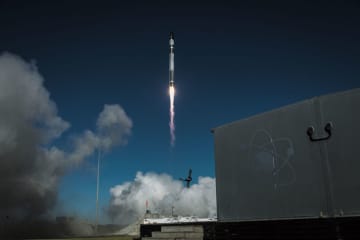 ロケットラボ、QPS研究所の小型SAR衛星「ヤチホコ-I」を打ち上げ