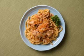【現役板前が伝授】『キム玉うどん』のレシピが話題！超お手軽ですぐ完成する大満足の一品に「これぞ賄い」「体が温かくなりそう」の声