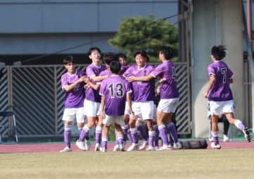 2連覇中の静岡学園が藤枝東に敗れる　浜松開誠館は磐田東に2-0勝利でV王手