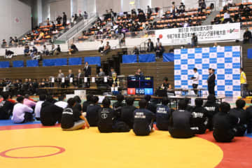 ＜レスリング＞【写真集】2025年全日本大学選手権・第1日／開会式・熱戦写真（抜粋）