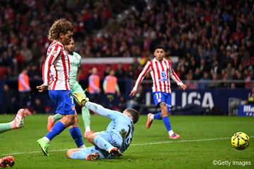 アトレティコがラ・リーガ4連勝！　グリーズマンが途中出場から2発…得意のホームでレバンテ撃破