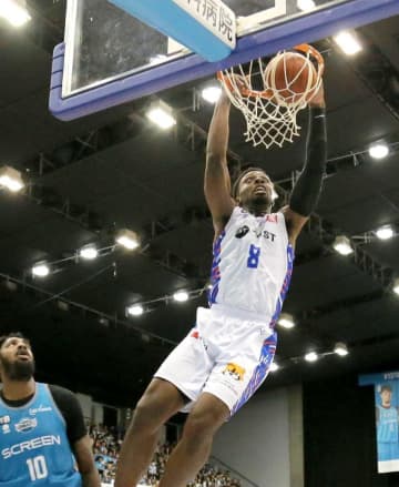 バスケットボールB1　茨城ロボッツ競り負け　京都に80-87