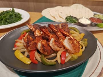 無限サラダバーとグリル料理も楽しめる！「シズラー」のアメリカフェア