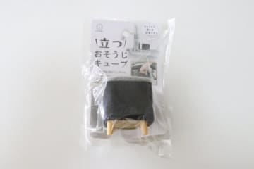 ダイソーで見つけて思わず2度見した！まるで椅子のミニチュア！頑固なアレに効くお掃除グッズ