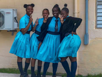 平和の苗床を目指すカリブの学校