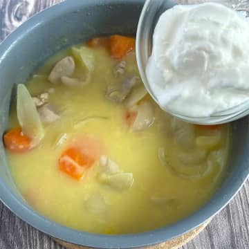 【牛乳の代わりに入れて煮込んでみて！】「さっぱり食べやすい」「いつものシチューよりご飯が進む！」