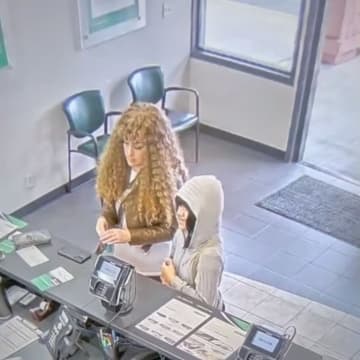 行方不明9歳少女の母親を逮捕、失踪とは無関係と当局　米カリフォルニア州