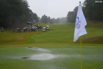 ＜速報＞日米共催大会は悪天候で中断　畑岡奈紗が単独首位、荒木優奈1差