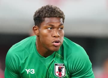 「予想より深刻な可能性」日本代表GK鈴木彩艶が左手首負傷、ACミランから『戦術ザイオン』で再びゴールも