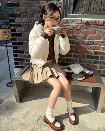 元新体操韓国代表ソン・ヨンジェ、若いママ…大学生ルックで週末デート