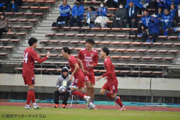 流通経済大柏、市立船橋とのライバル対決を延長戦の末に4-3で制し決勝へ