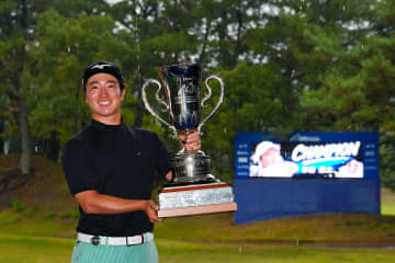 杉浦悠太が今季初優勝 最終ラウンド中止で54ホール決着に