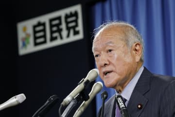 衆院定数減、今国会合意は困難　自民幹事長、早期解散に慎重