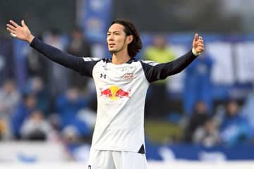 杉本健勇の2発で大宮が勝利　試合中断のハプニングも…水戸はホームで足踏み