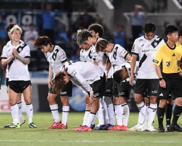 神戸、３連覇が消滅。勝利が必須のガンバ戦で１－１ドロー、残り２節で首位鹿島と７ポイント差