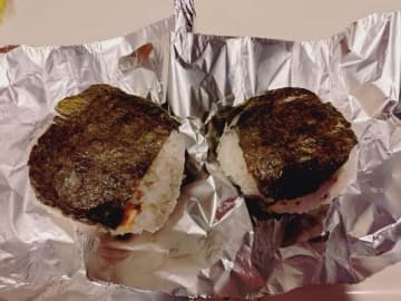 山田花子、息子たちのお弁当を公開「鮭焼いてあげたから絶対美味しい」