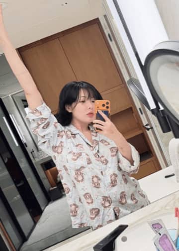 ヒョナがダイエット成功を“自信満々”に報告。着用ビニキも公開