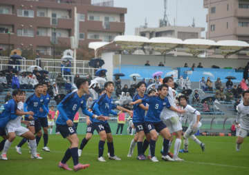 多摩大目黒と早稲田実が決勝へ　修徳と国士舘は準決勝で涙