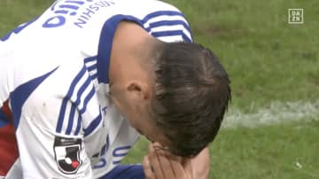 「もらい泣き…」横浜FM主将、J1残留決定に号泣「どれだけの重圧だったか」“オリ10”のプライドを守った喜田拓也の姿にファン大感動