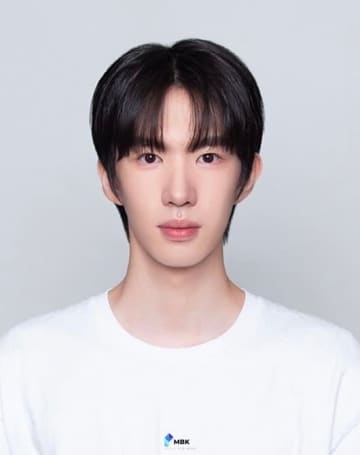 “財閥アイドル”の噂を釈明…ハ・ミンギ、200回以上オーディションに挑戦！？SMでの練習生活にも言及（動画あり）