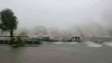 台風26号、フィリピン接近　100万人以上避難か