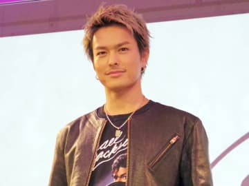 タクシー乗務員暴行の疑いで活動自粛中の三代目JSB今市隆二、来年から活動再開。責任ある姿勢で臨む決意を示す