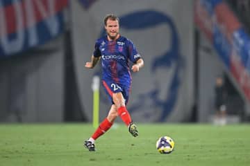 圧倒的な存在感。FC東京のショルツがクリーンシートに貢献。印象的だった気迫のスライディングブロック「今回はラッキーだった」