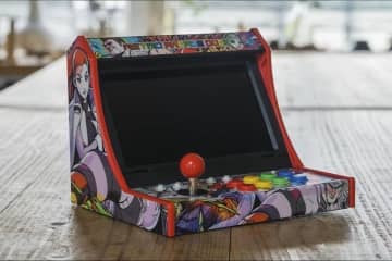 Switchが“ゲーセン風”になるゲームパッド　アーケード筐体再現した製品がクラファン登場