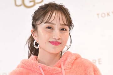 「AIじゃなかったんだ!!」　金髪＆カラコンで激変の百田夏菜子に「神秘的」「ほんと美しい」「未知の夏菜子ちゃん」