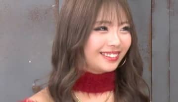 「好きなことはブランコで遊ぶこと」年齢不詳な巻き髪ギャルの年齢に衝撃「えええええ！！」