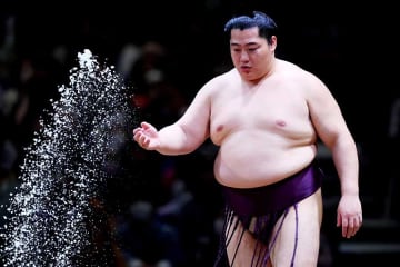 「今までで一番衝撃」引退した元小結の近影に騒然　「もう痩せてはる」九州場所で“初仕事”