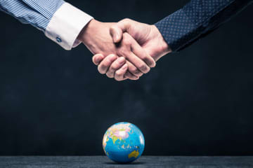 ひろゆき、世間の”高市外交”への批判を一刀両断『（外国人からの）違和感を減らすのが目的』『学校で…やったはずなんだけどね』…ネットでもコメント殺到「相手に合わせるのは当たり前の礼儀よな」「日本人にとって永遠の課題」「身も蓋もないけど、その通り」