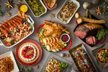 【ホテルビュッフェ】“和牛ローストビーフ＆生絞りモンブラン”を好きなだけ！Xmas限定食べ放題の盛りだくさんな内容