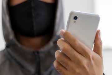 堀江貴文、有名人の”盗撮問題”に私見『(家族食との事)勝手に撮られてなんか損します？』『俺、全く逆だなぁ』ネットでツッコミ殺到「家族が勝手に撮られてるとなれば不快度は大幅に増すと思います」「ただ単に逆張りをしたい人にしか見えません…」「”損”を金品でしか測れない人の考え」