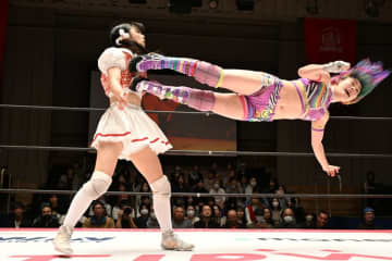 【東京女子】インター王者・遠藤有栖が大奮闘の高見汐珠を退け2度目の防衛！「今の私、無敵だと思ってるので誰でも来い！」