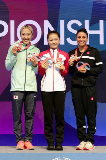 森ひかる「銀」、シンクロは優勝　世界トランポリン最終日
