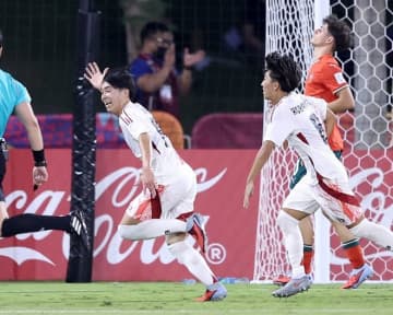 U-17日本、欧州王者ポルトガルに競り勝つ！ 長南の一発レッドで数的不利も２－１逃げ切り。グループ首位奪還で決勝ラウンド進出！【U-17W杯】